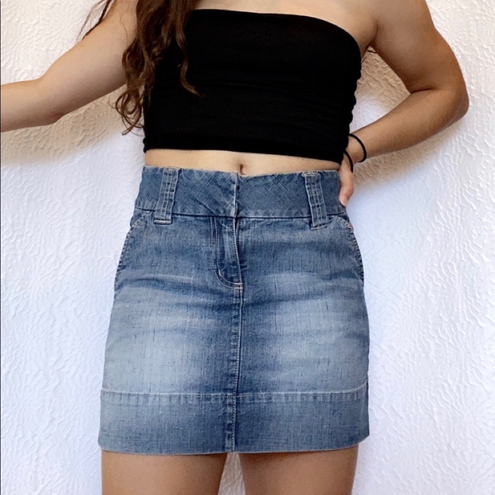 Denim skirt - size 24 - guess
